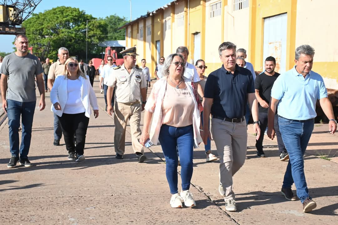 NUEVA TECNOLOGÍA PARA EL PUERTO DE BARRANQUERAS: ZDERO SUPERVISÓ LA ENTREGA DEL NUEVO ESCÁNER ADUANERO.