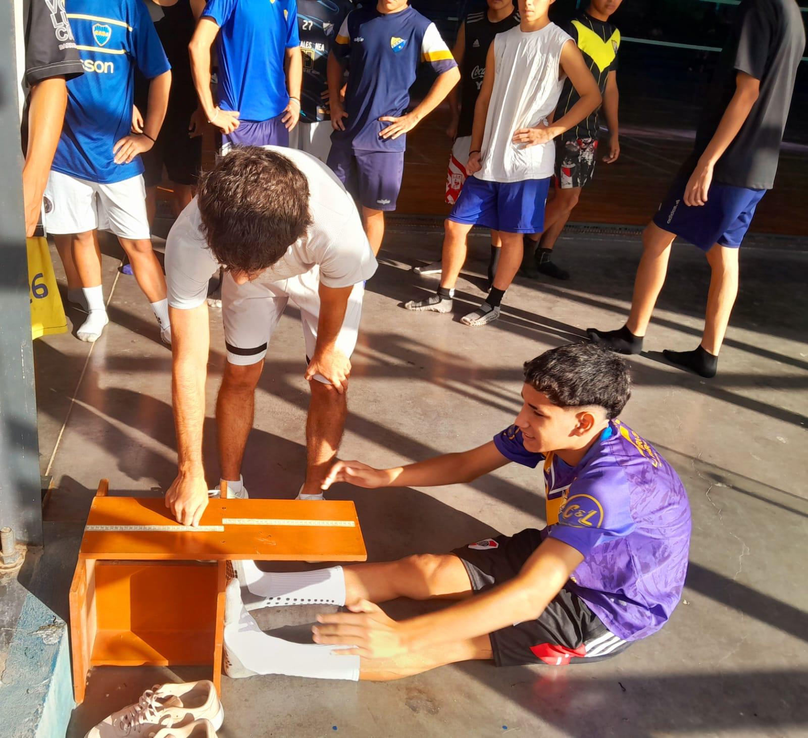 EL INSTITUTO DEL DEPORTE CHAQUEÑO CONTINÚA CON SUS CLASES EN EL PARQUE URBANO TIRO FEDERAL.