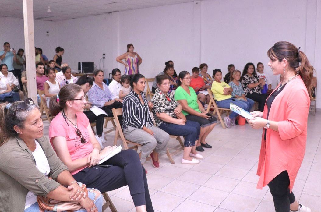 PRODUCCIÓN PREPARA EL PROGRAMA INTEGRAL EMPRENDE ROSA, EN EL MARCO DEL MES DE LA MUJER.