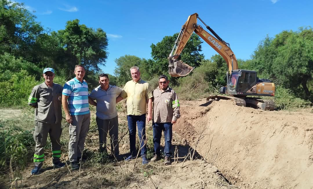 EL GOBIERNO PROVINCIAL AVANZA EN LA CANALIZACIÓN DEL RÍO BERMEJO, UNA SOLUCIÓN INTEGRAL PARA LOS PRODUCTORES RURALES.