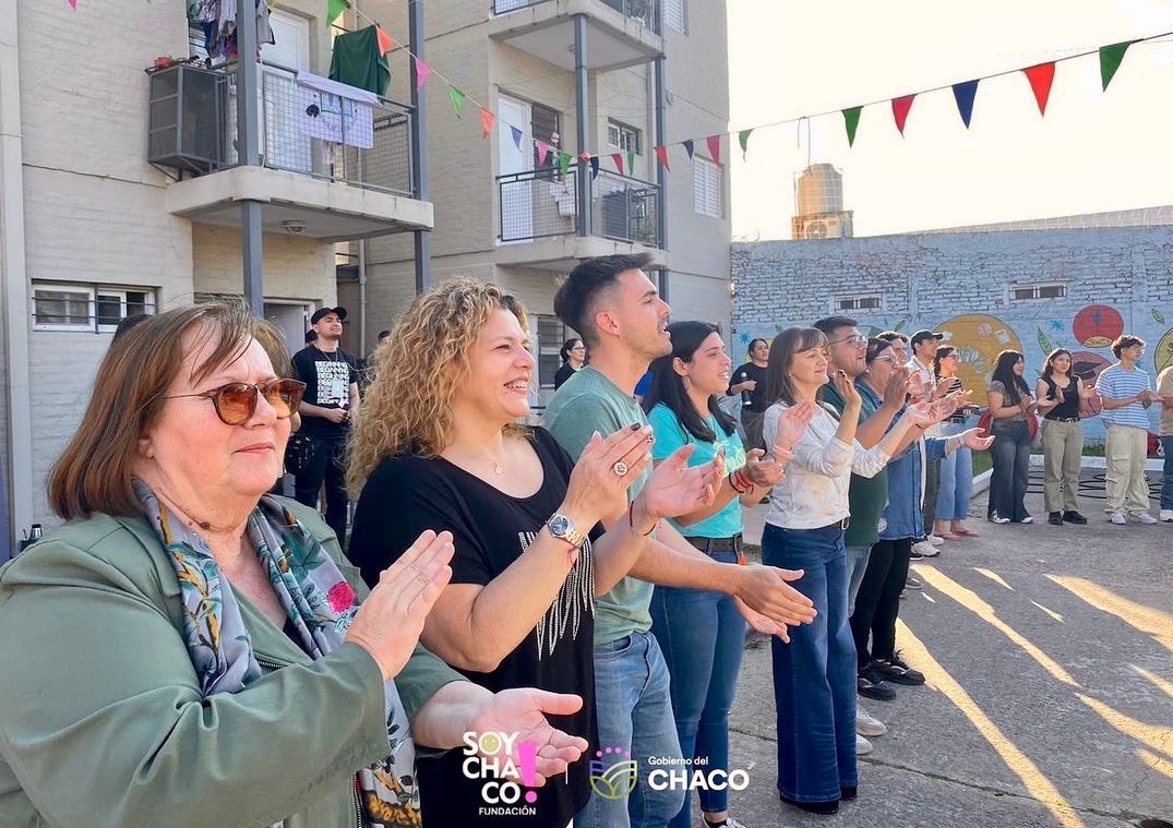 RESIDENCIA ESTUDIANTIL N°1: LA VICEGOBERNADORA SCHNEIDER ACOMPAÑÓ HOY LA CELEBRACIÓN DE LOS ESTUDIANTES.