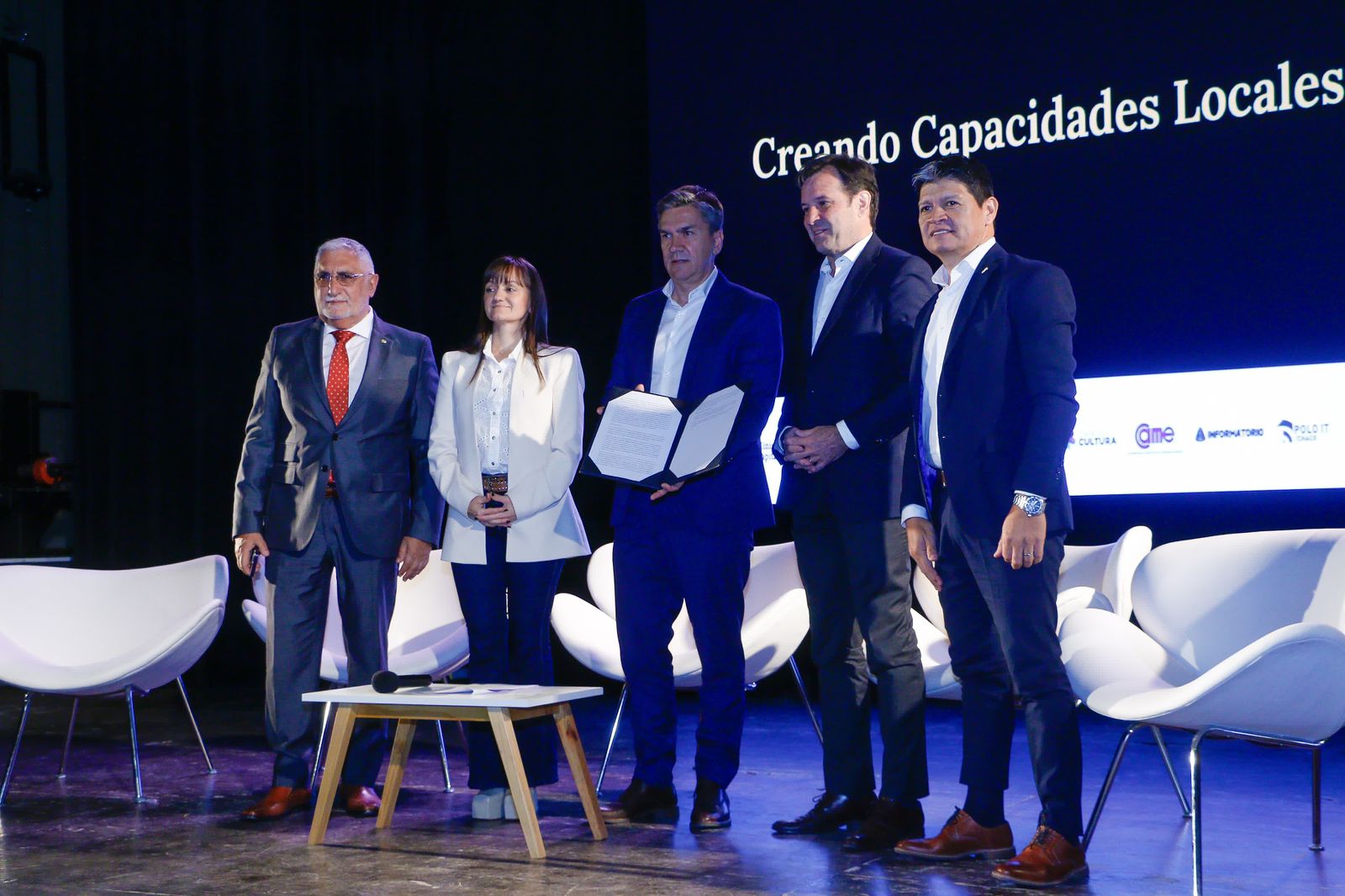 EL GOBIERNO PROVINCIAL APOYA EL CRECIMIENTO DEL SECTOR PRIVADO: SE LANZÓ “CREANDO CAPACIDADES LOCALES”.