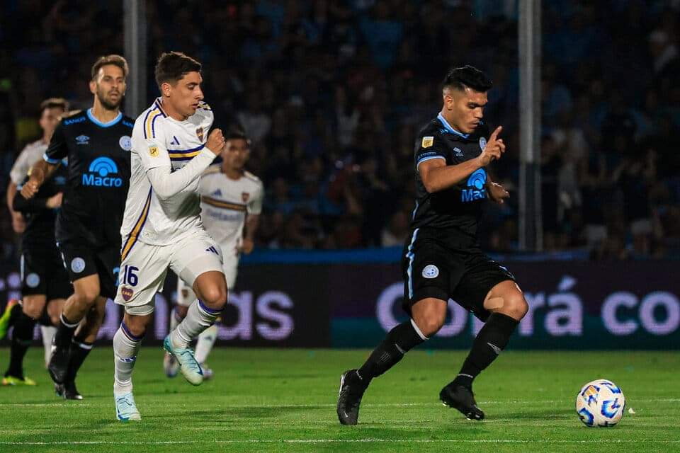 BOCA PERDIÓ ANTE BELGRANO Y MARTÍNEZ PRESENTÓ LA RENUNCIA.