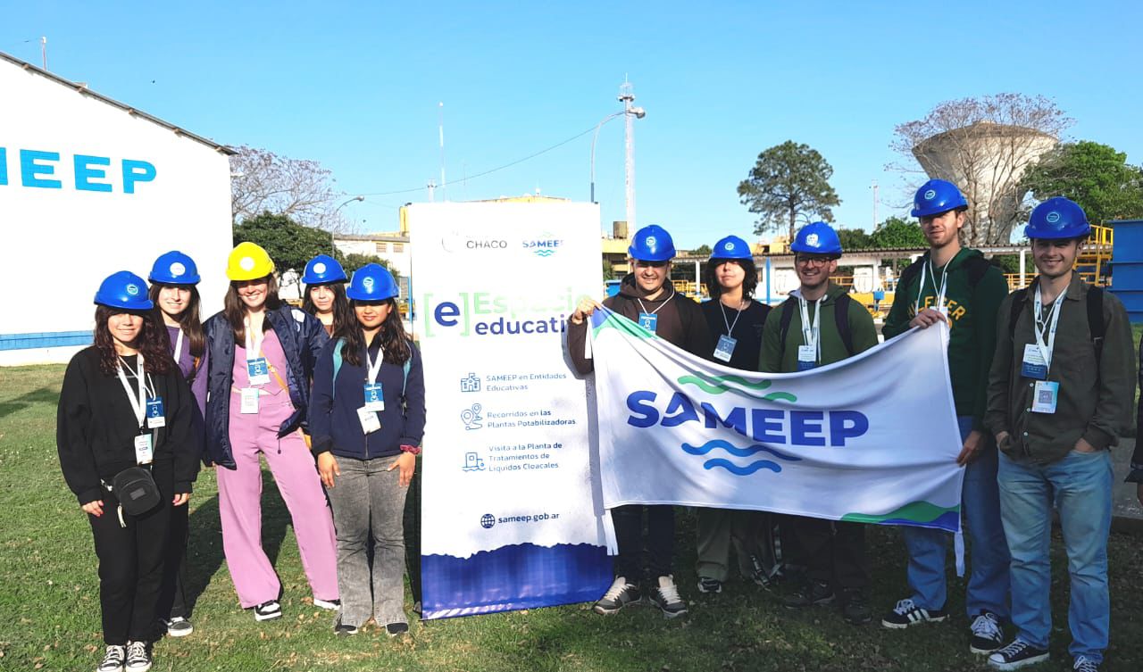 ESPACIO EDUCATIVO: ESTUDIANTES UNIVERSITARIOS REALIZARON VISITA GUIADA POR LA PLANTA POTABILIZADORA DE BARRANQUERAS 