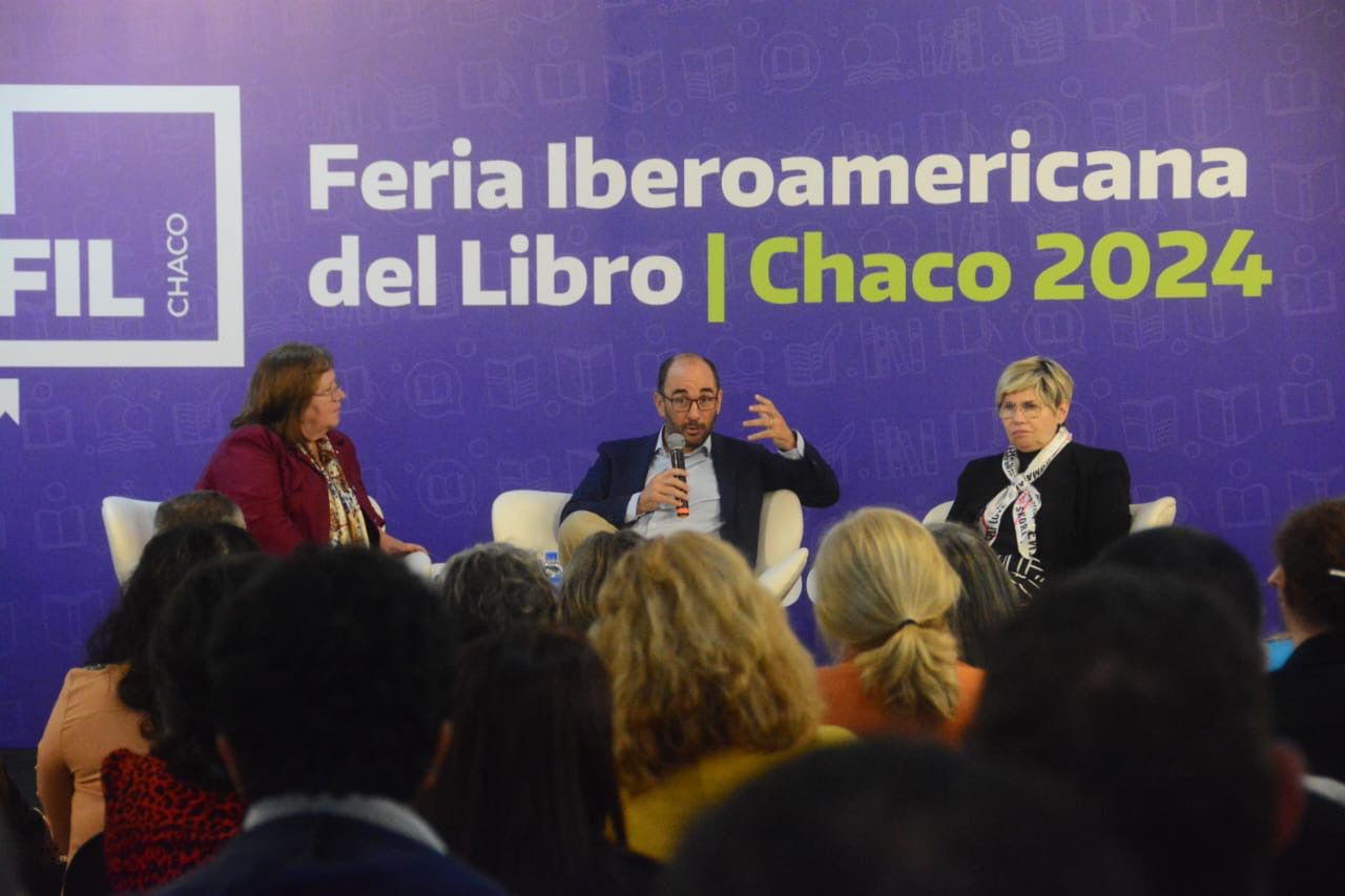 FERIA IBEROAMERICANA DEL LIBRO: CONVERSATORIO SOBRE LA POLÍTICA EDUCATIVA CON UNA MIRADA FEDERAL EN LA ALFABETIZACIÓN.