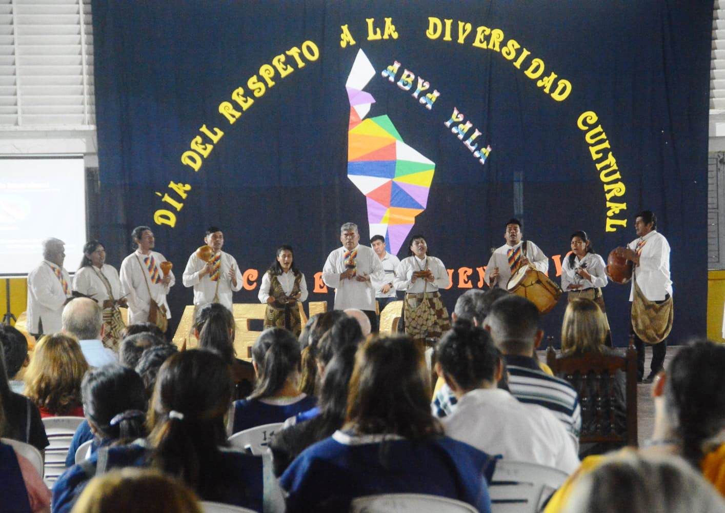 LAS COMUNIDADES EDUCATIVAS CONMEMORAN EL “ÚLTIMO DÍA DE LIBERTAD DE LOS PUEBLOS ORIGINARIOS” Y LA “DIVERSIDAD CULTURAL”.