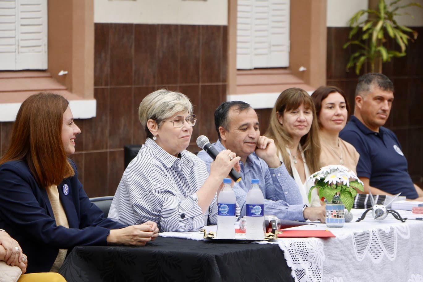 EDUCACIÓN Y SALUD LANZARON “PATIO SALUDABLE, EN MI ESCUELA Y EN MI CASA” PARA ERRADICAR EL DENGUE 