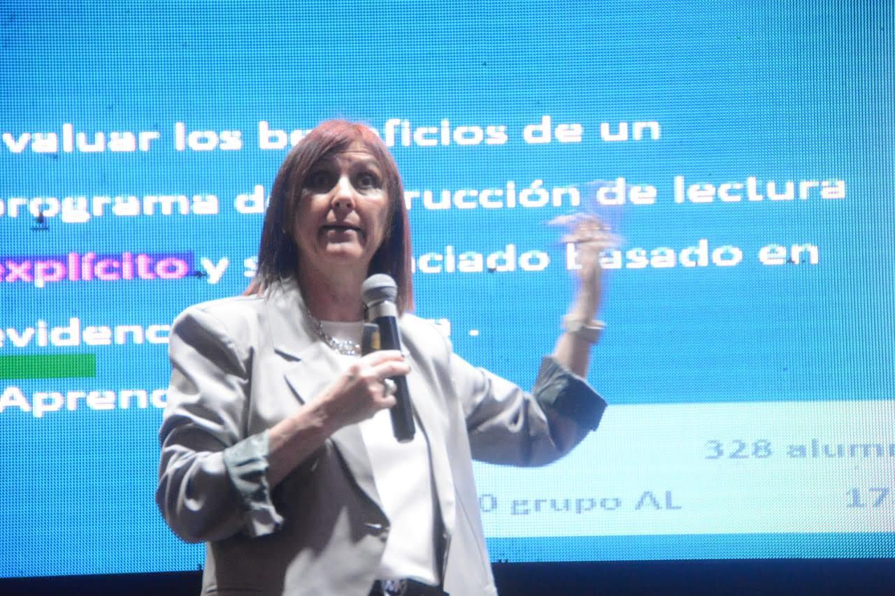 RED APRENDE: CAPACITACIÓN DOCENTE QUE ESTÁ SENTANDO LAS BASES PARA ALFABETIZACIÓN INICIAL EN LAS AULAS.