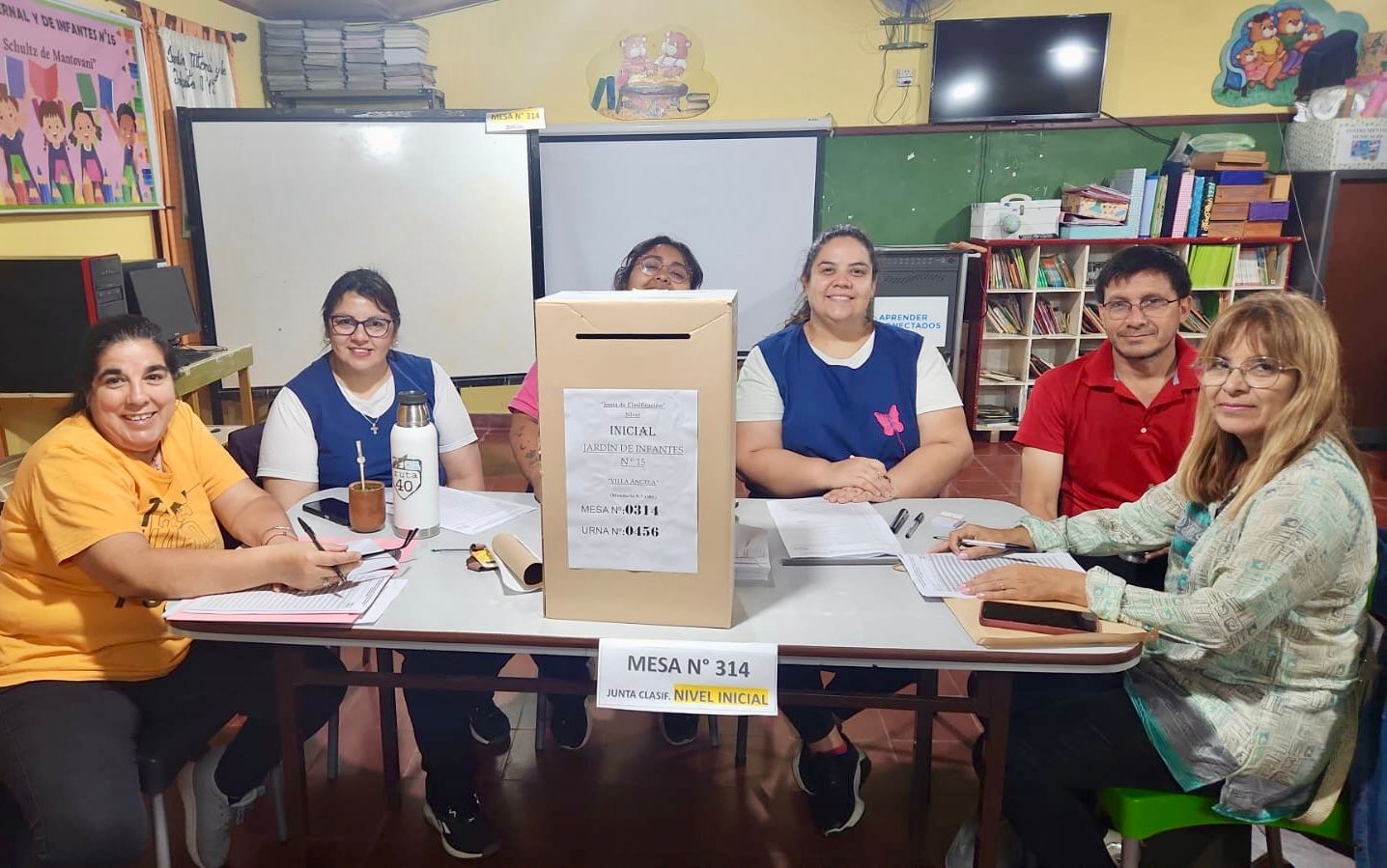 ELECCIONES DOCENTES Y NO DOCENTES: TRABAJADORES DE LA EDUCACIÓN CHAQUEÑA CONCURRIERON A LAS URNAS PARA ELEGIR A SUS REPRESENTANTES.