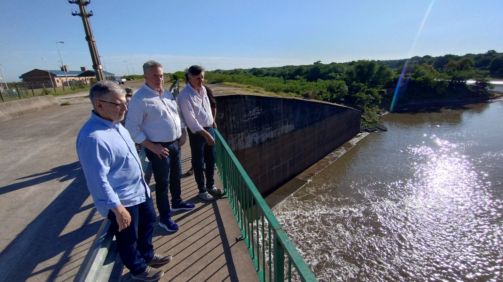 RÍO NEGRO: LA APA CONCLUYÓ UNA PRIMERA ETAPA DE LAS TAREAS DE MANTENIMIENTO DE LA OBRA DE CONTROL.