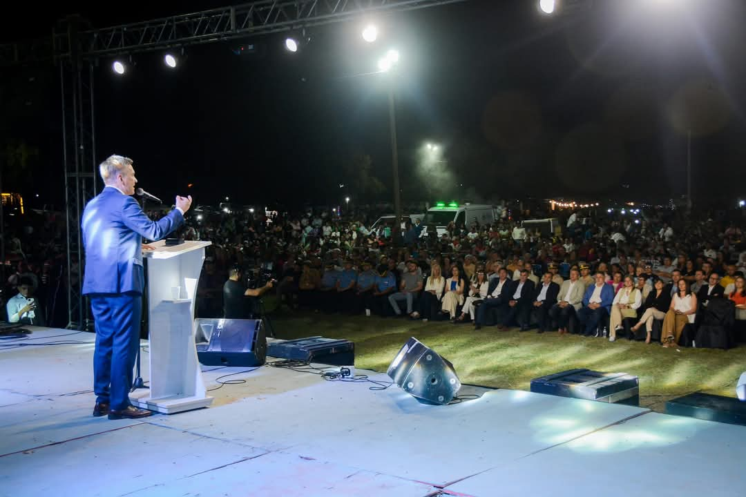 ZDERO ACOMPAÑÓ EL 80° ANIVERSARIO DE SANTA SYLVINA CON MÚLTIPLES INAUGURACIONES Y ENTREGAS.